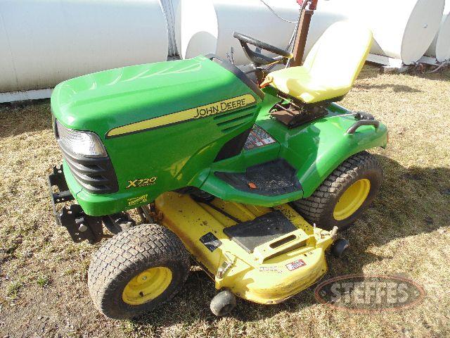  John Deere X720_1.jpg